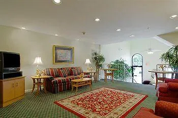 Hotel Suburban Studios Columbus East